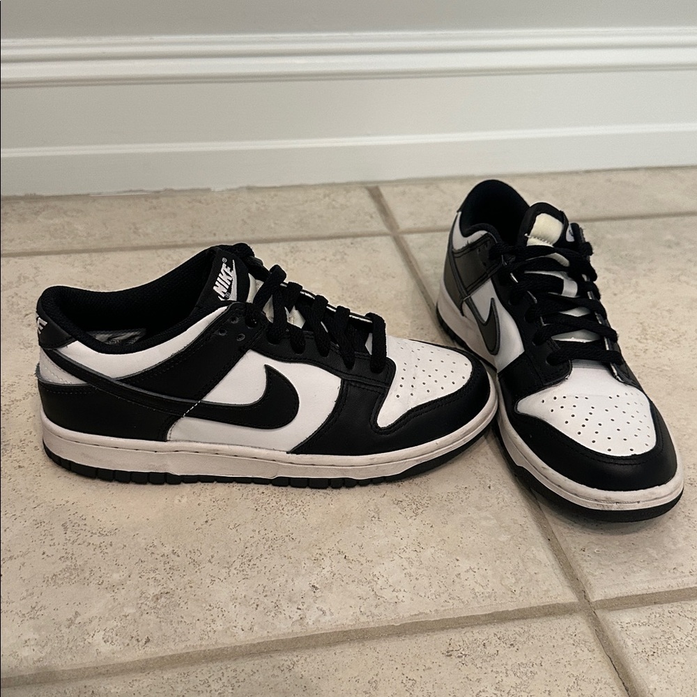 Nike Panda Dunks - Big Kids 6Y